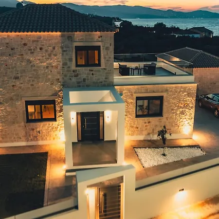 Seaside Volter Villa *