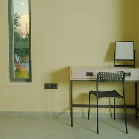 Seaside Volter Kypseli